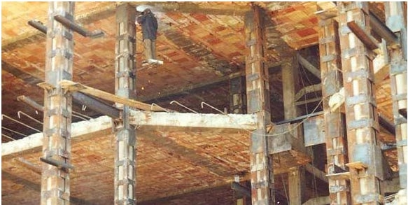 استفاده از ژاکت فلزی برای مقاوم‌سازی ساختمان‌های بتنی عوامل موثر در مقاومت سازه